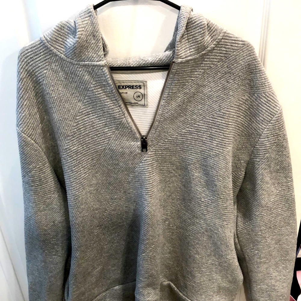 Express grey pullover size large
